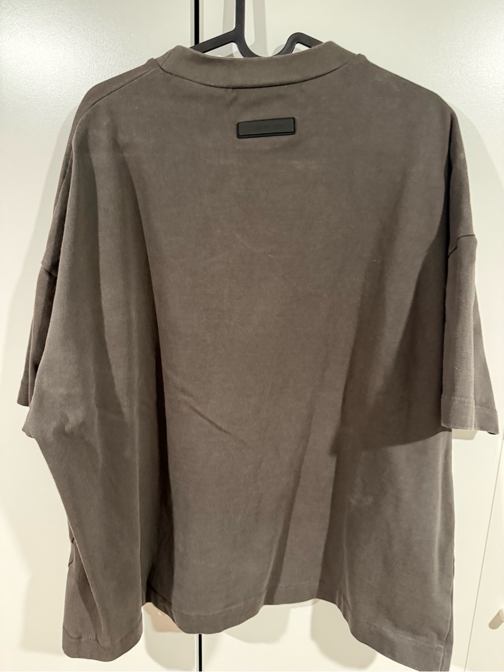 Essentials Fear of God size Xtra Small oversized fits like Medium - Picture 2 of 3